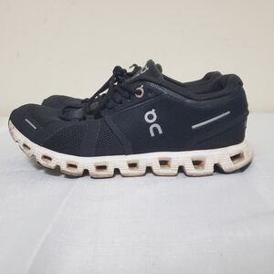 On Cloud 5 Swiss Engineering Running Shoes Women's Size 7